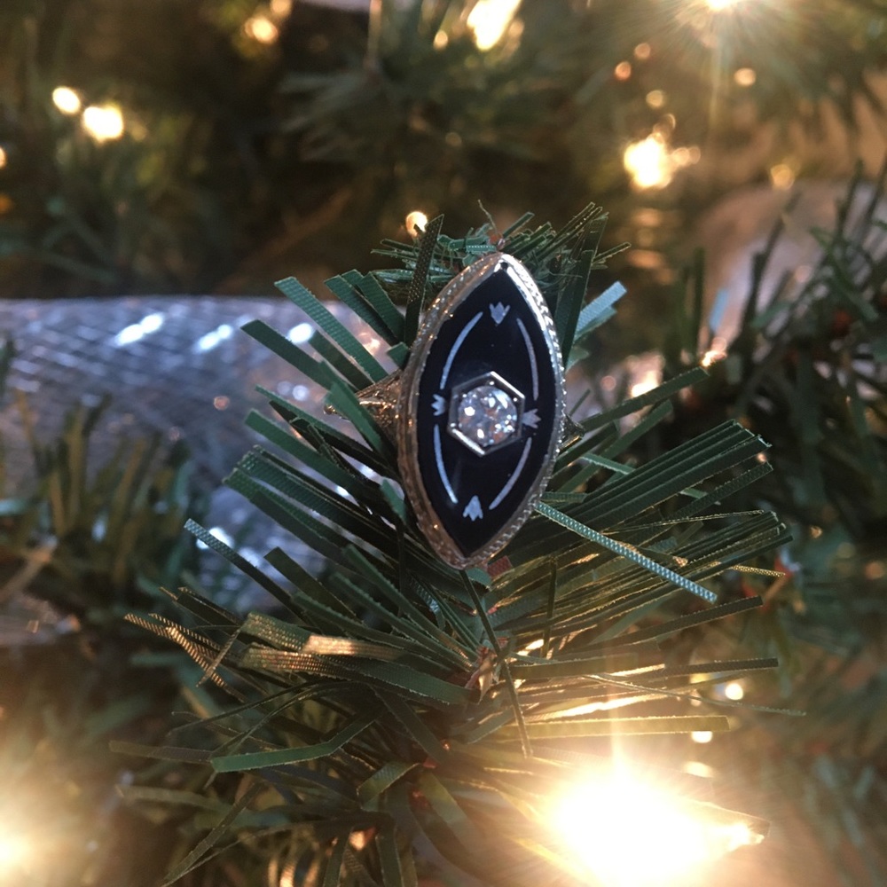 💍VINTAGE 14k white Gold, onyx and 💍 ring